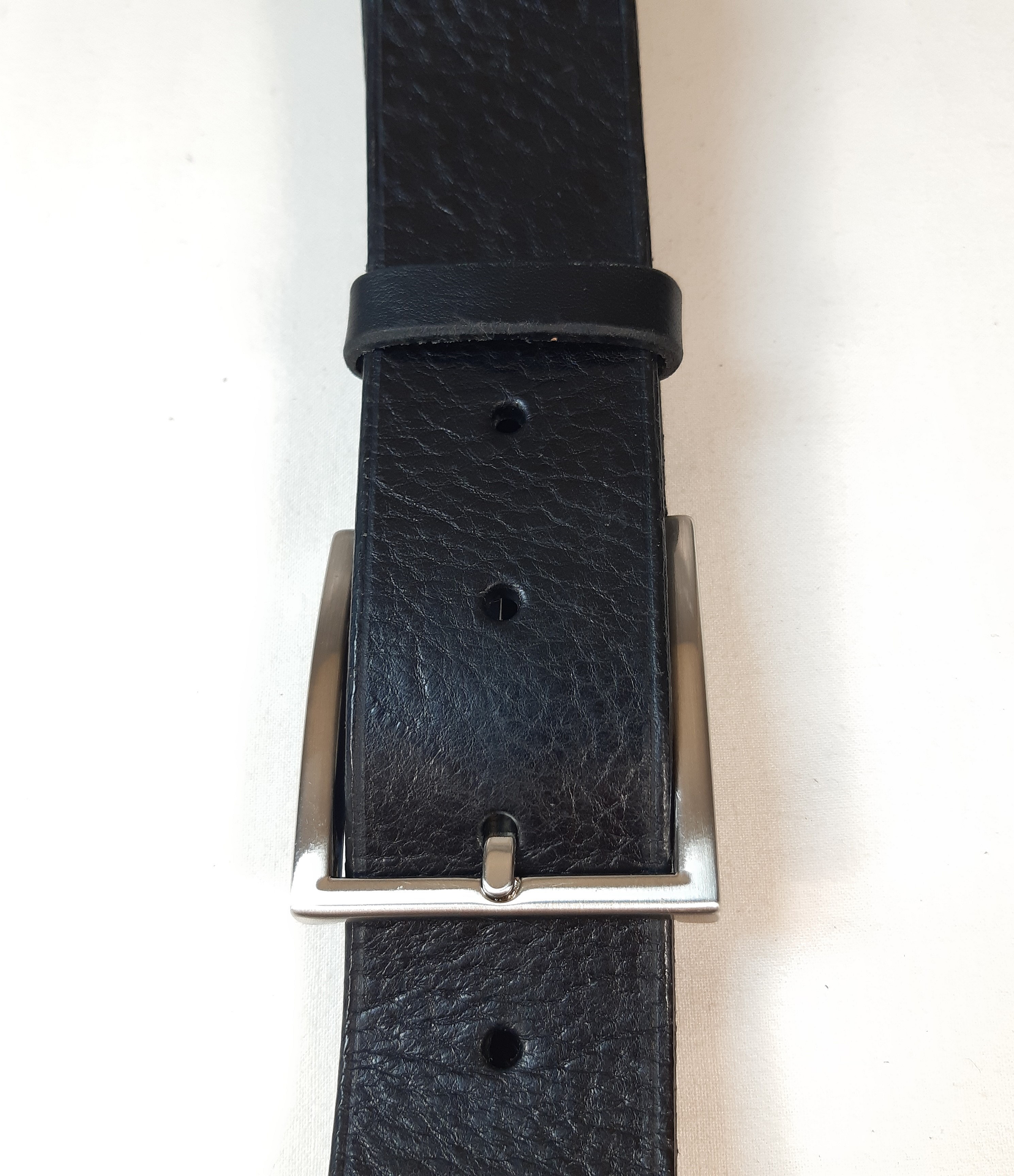 Ceinture homme en cuir, coloris noir.